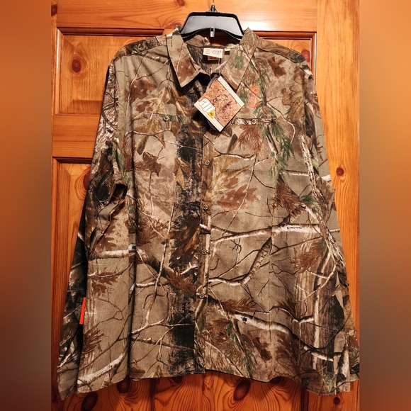 SHE Outdoor Apparel Tops - SHE Outdoor Apparel Ladies Long Sleeve Realtree Camoflauge Shirt, Size X…